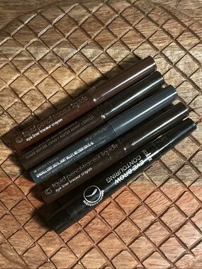 NEW 4 Liquid Pencil Eyeliner Crayon Set w eyebrow contouring in Black